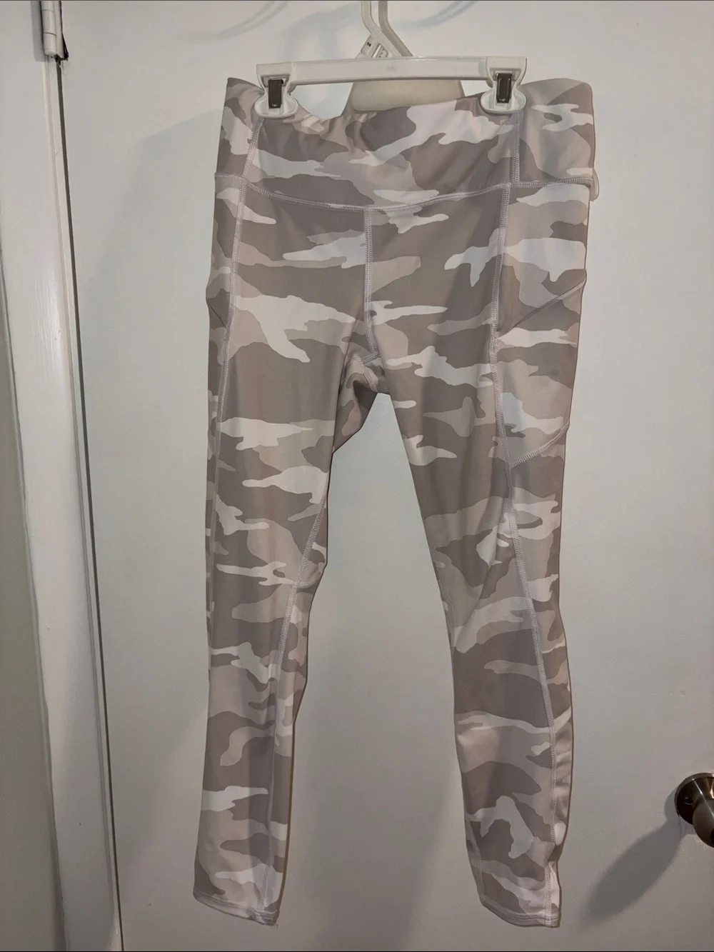 Athleta Beige and White Camo Girls' Leggings